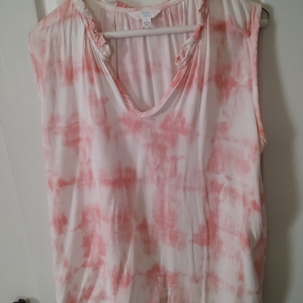 Woman's summer top